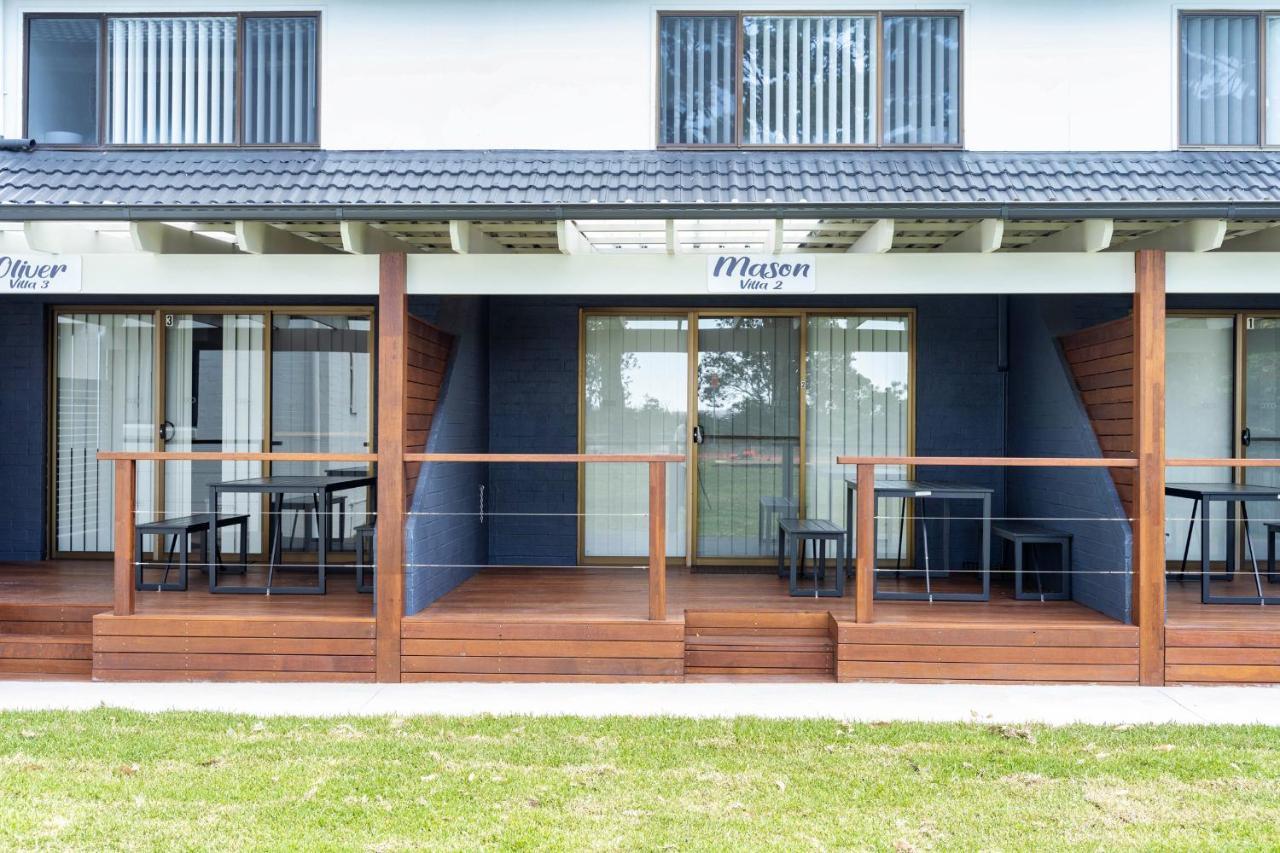 Husky 56 Beachfront Villa'S - Great Location On The Beach هاسكيسون المظهر الخارجي الصورة